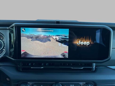 New 2026 Jeep Gladiator Mojave image 10