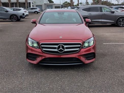 Used 2019 Mercedes-Benz E 300 image 3