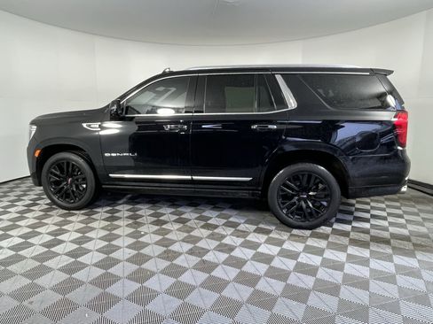 Used 2021 GMC Yukon Denali w/ Denali Premium Package image 2