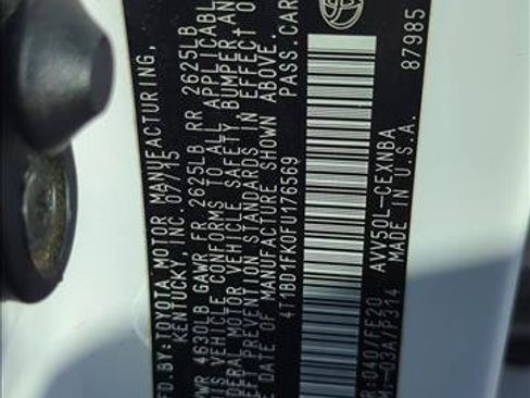 Used 2015 Toyota Camry LE FWD image 25