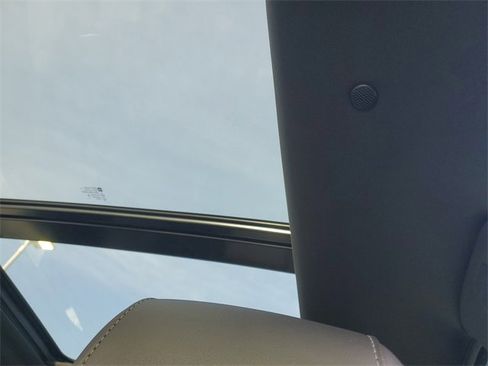 Certified 2023 Cadillac XT5 Premium Luxury w/ LPO, Floor Liner Package image 26