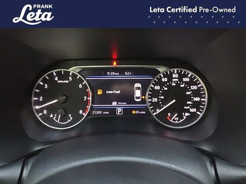Used 2024 Nissan Sentra SR w/ SR Premium Package image 16