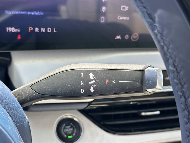 Used 2025 Buick Enclave Avenir w/ Super Cruise Package FWD image 27