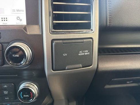 Used 2018 Ford F150 Platinum w/ Equipment Group 701A Luxury image 27