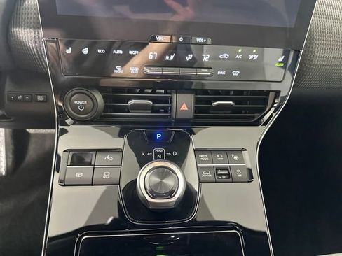 Used 2023 Subaru Solterra Limited image 23