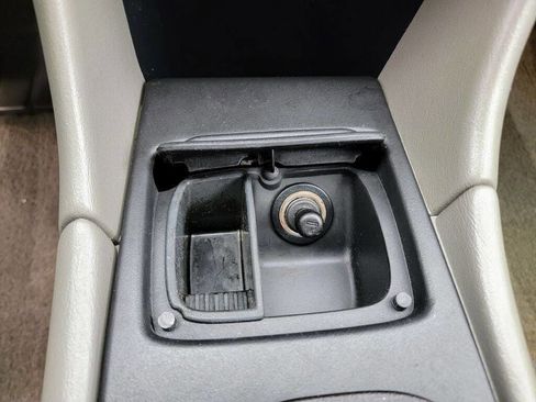 Used 2004 Chevrolet Impala LS w/ Preferred Equipment Group FWD image 29