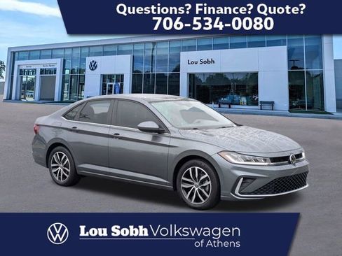 Certified 2025 Volkswagen Jetta SE FWD image 1
