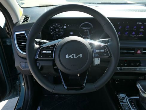 New 2026 Kia Seltos SX image 18