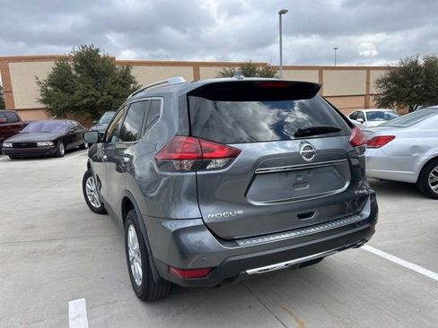 Used 2020 Nissan Rogue SV image 5