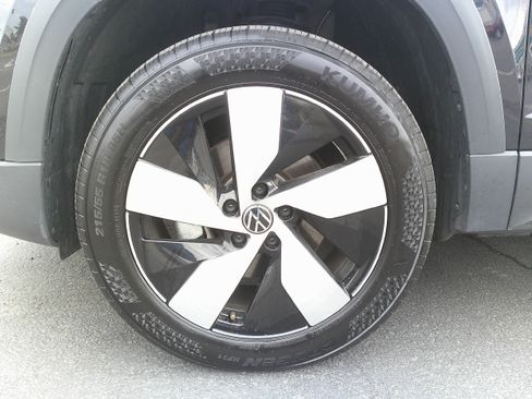 Used 2025 Volkswagen Taos S AWD/4WD image 13
