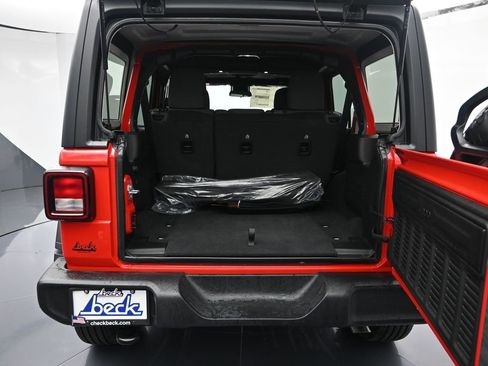 New 2024 Jeep Wrangler Unlimited Sport image 25