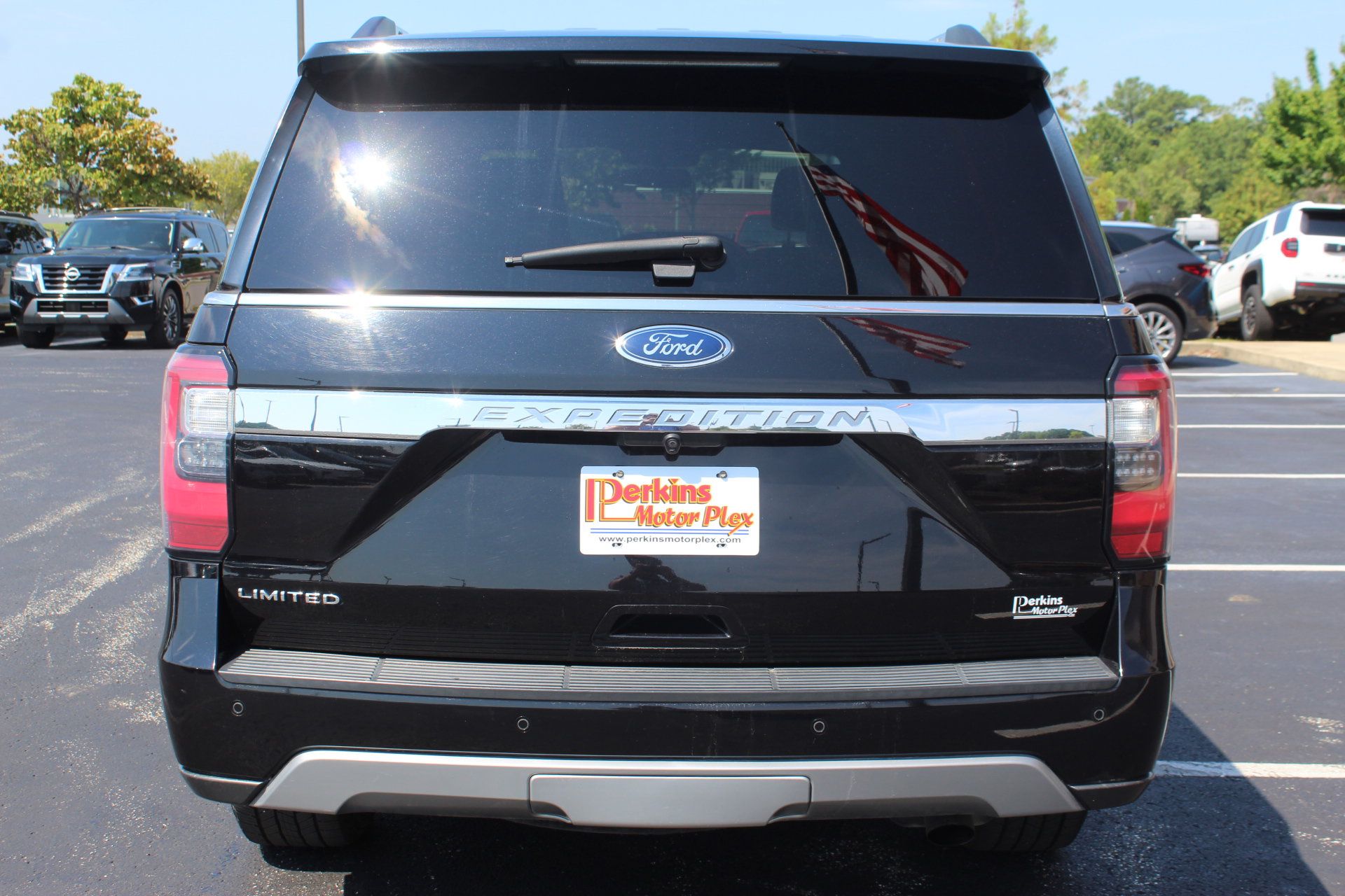 Used 2021 Ford Expedition Limited AWD/4WD image 7