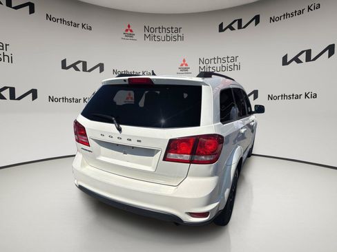Used 2019 Dodge Journey SE w/ Blacktop Package FWD image 5