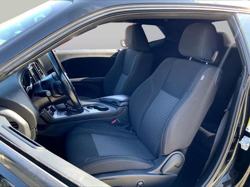 Certified 2023 Dodge Challenger SXT RWD image 7