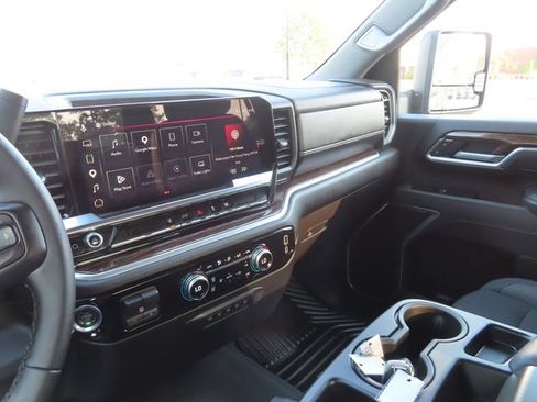 Used 2026 GMC Sierra 3500 SLE w/ SLE Convenience Package AWD/4WD image 35
