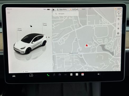 Used 2022 Tesla Model Y Performance image 22