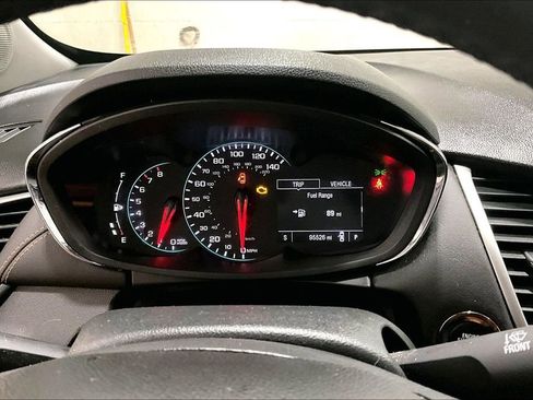 Used 2019 Chevrolet Trax LT w/ LT Convenience Package image 12