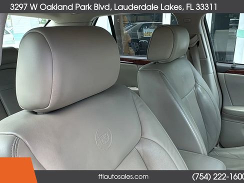 Used 2007 Cadillac DTS w/ Trunk Convenience Package image 59