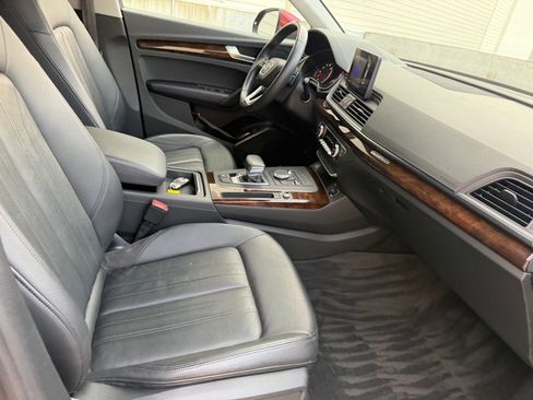 Used 2019 Audi Q5 2.0T Premium AWD/4WD image 27