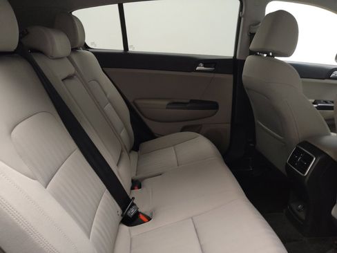 Used 2020 Kia Sportage LX FWD image 19