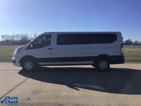 Used 2023 Ford Transit 350 XLT image 10