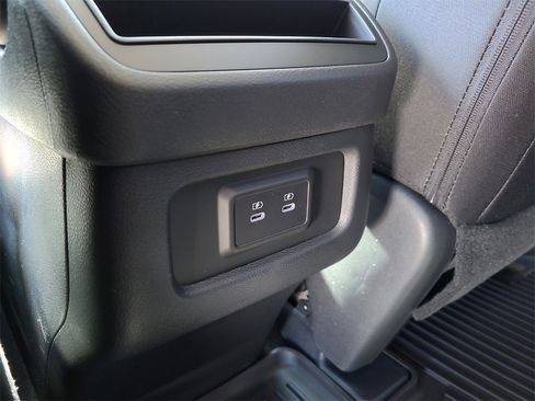 New 2026 Nissan Pathfinder SV image 10