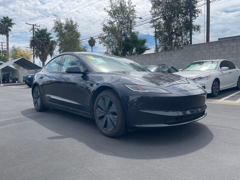 Used 2025 Tesla Model 3 Long Range RWD image 1