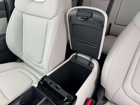 New 2026 Hyundai Tucson Limited image 18