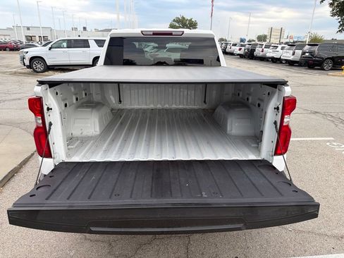 Used 2022 Chevrolet Silverado 1500 RST w/ Z71 Off-Road Package AWD/4WD image 13
