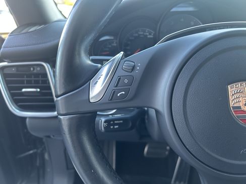 Used 2014 Porsche Panamera 4S image 18