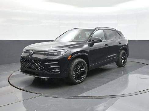 New 2026 Volkswagen Tiguan SE R-Line AWD/4WD image 3