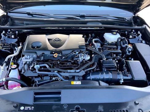 Used 2025 Toyota Camry SE w/ Convenience Package FWD image 31