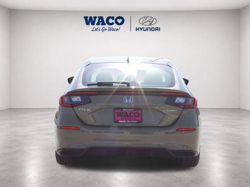 Used 2025 Honda Civic Sport image 7