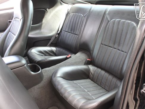 Used 2002 Chevrolet Camaro Z28 w/ SS Performance/Appearance Pkg RWD image 8