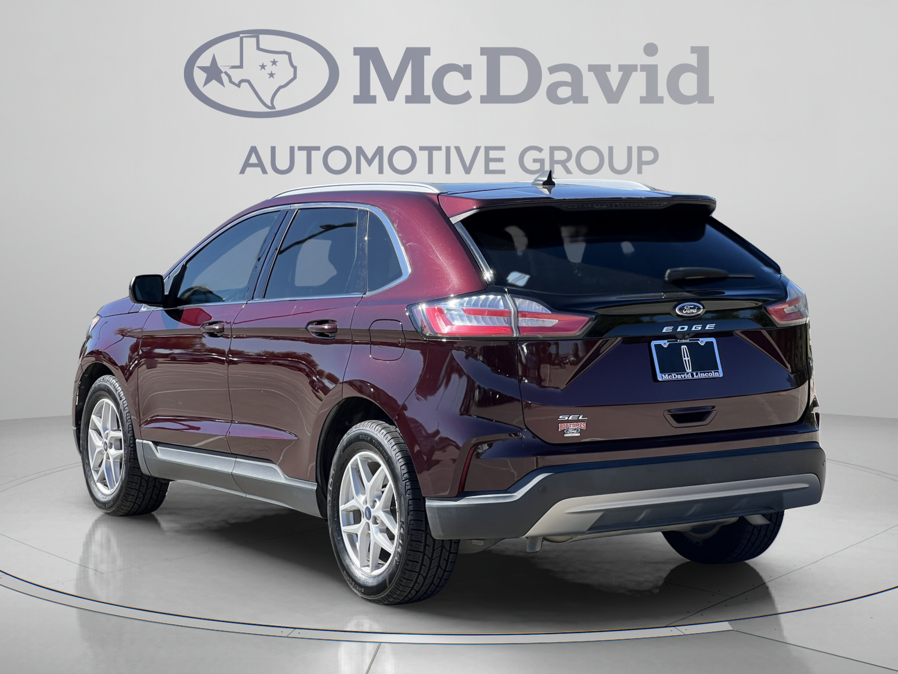 Used 2021 Ford Edge SEL w/ Convenience Package FWD image 5