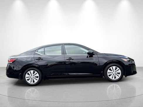 Used 2025 Nissan Sentra S FWD image 6