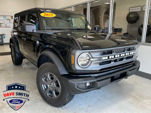 Used 2024 Ford Bronco Big Bend image 2