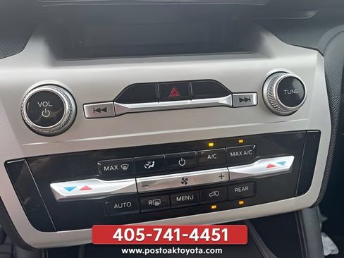 Used 2022 Ford Explorer 4WD image 16