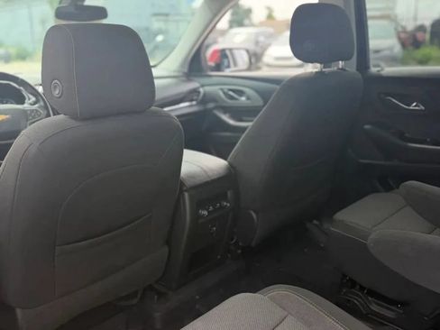 Used 2018 Chevrolet Traverse LT w/ LPO, Floor Liner Package AWD/4WD image 17