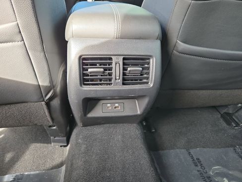 Used 2019 Nissan Altima 2.5 Platinum image 18