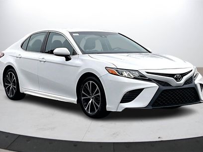 Used 2018 Toyota Camry SE
