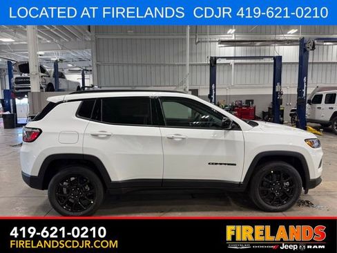 New 2026 Jeep Compass Latitude AWD/4WD image 2