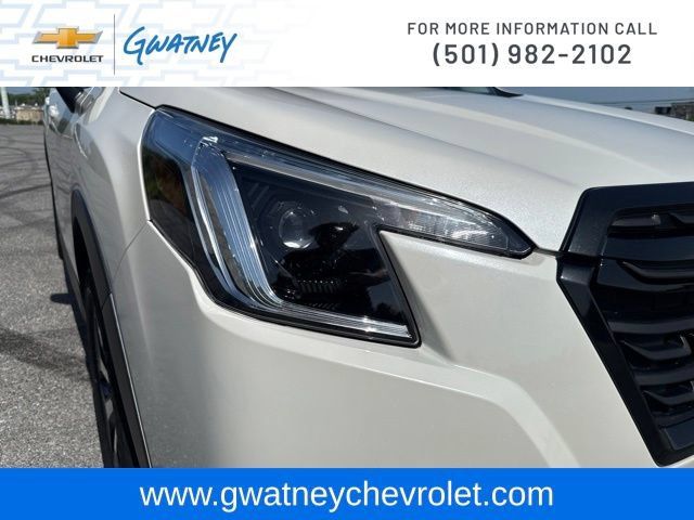 Used 2024 Subaru Forester Premium AWD/4WD image 13