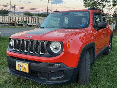 Used 2016 Jeep Renegade Sport w/ Power & Air Group FWD image 4