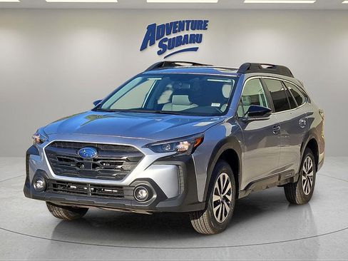 Certified 2025 Subaru Outback Premium image 2