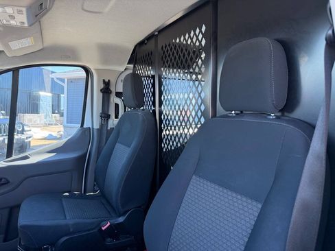 Used 2024 Ford Transit 250 Low Roof AWD w/ Exterior Upgrade Package image 11