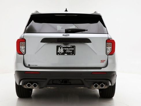 Used 2024 Ford Explorer ST w/ Technology Package image 7