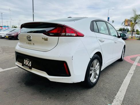 Used 2019 Hyundai Ioniq Blue image 5