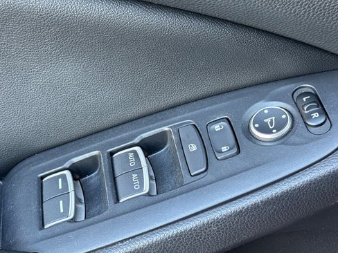 Used 2019 Honda Accord Sport image 12