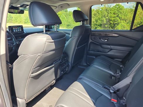 Used 2024 Honda Pilot Elite image 13